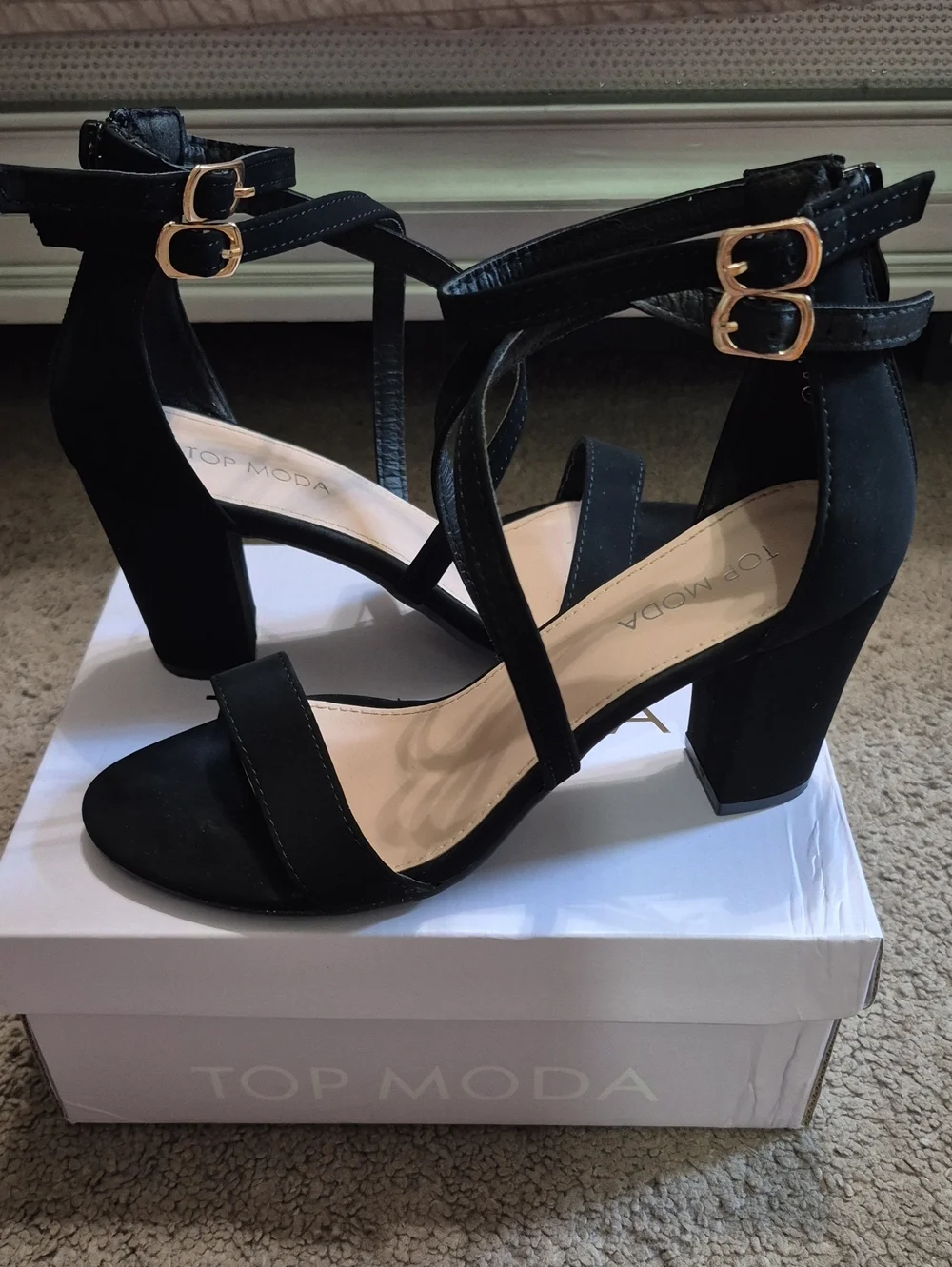 TOP Moda Black Strappy Block Heel Sandals with Ankle Buckles